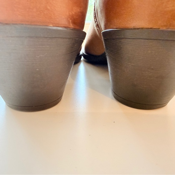 Ariat Boots Western Ankle Boots Tan Leather Back Zip Style 7.5B - Picture 9 of 12